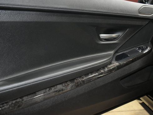 Used 2013 BMW 640i image 32