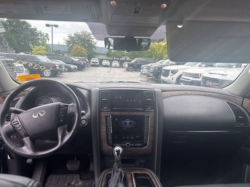 Used 2021 INFINITI QX80 Premium Select w/ All-Season Package image 34