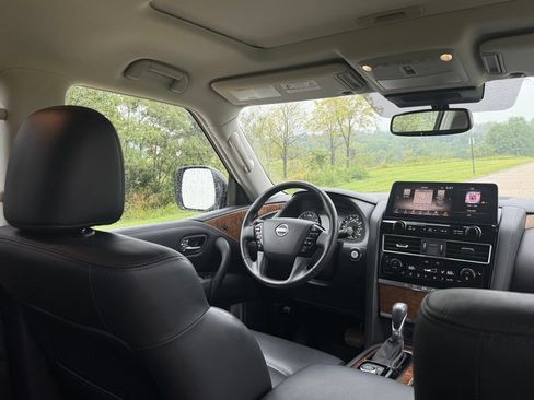 Used 2023 Nissan Armada SL w/ Cargo Package AWD/4WD image 22