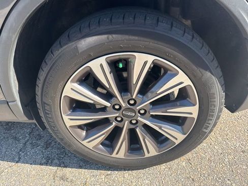 Used 2022 Lincoln Corsair Reserve w/ Equipment Group 201A AWD/4WD image 10