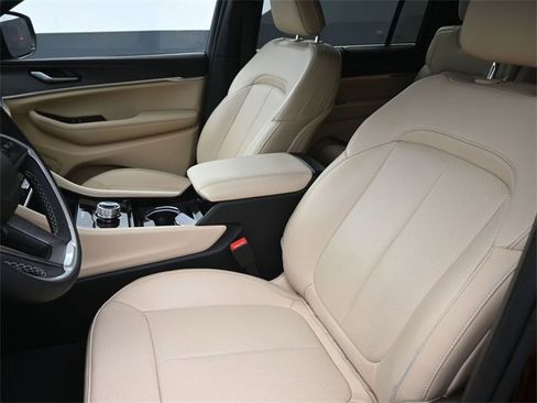 Used 2023 Jeep Grand Cherokee L Limited w/ Luxury Tech Group II image 33