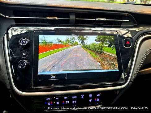 Used 2023 Chevrolet Bolt EUV LT w/ Convenience Package FWD image 37