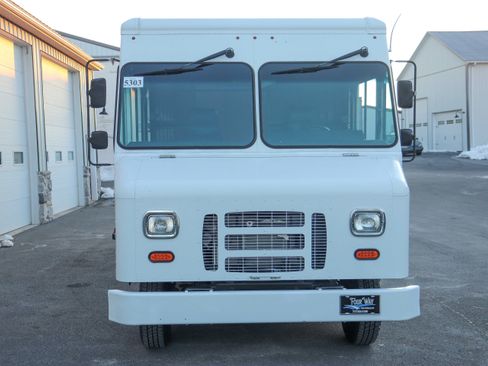 Used 2016 Ford E-350 and Econoline 350 Super Duty w/ A/C Prep Package image 8