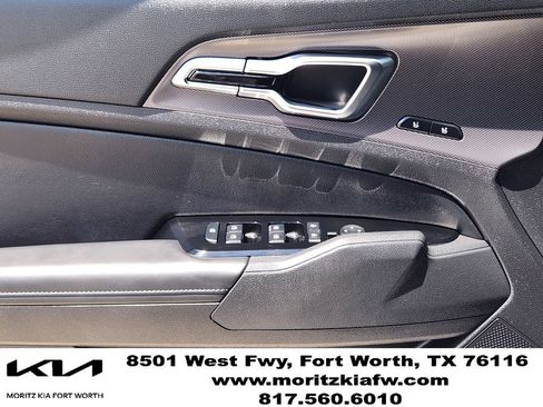 New 2026 Kia Sportage SX FWD image 17