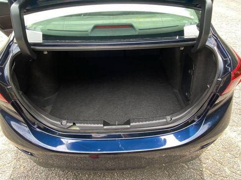 Used 2018 MAZDA MAZDA3 Touring FWD image 44