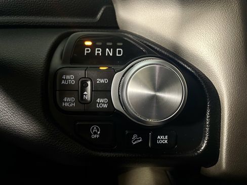 Certified 2021 RAM 1500 Laramie image 24