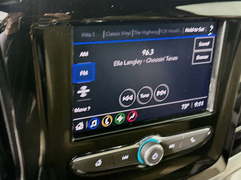 Used 2023 Chevrolet Traverse LS w/ Safety Package FWD image 19