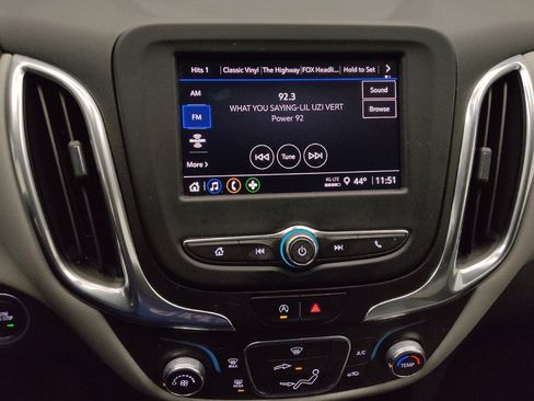 Used 2022 Chevrolet Equinox LT image 25