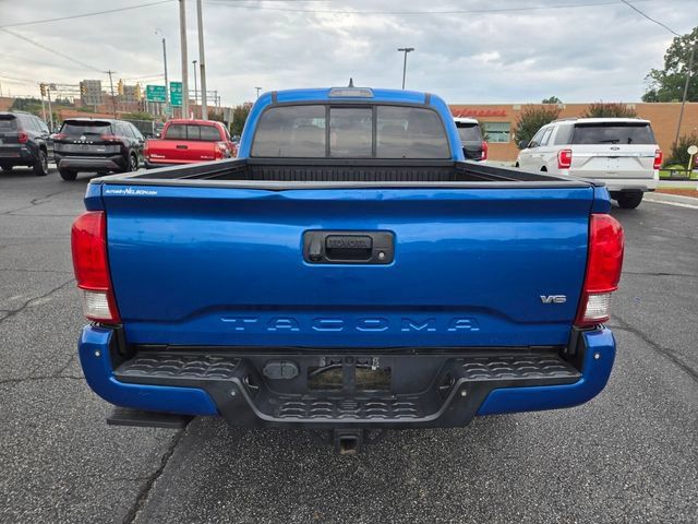 Used 2016 Toyota Tacoma TRD Sport w/ Premium & Technology Package AWD/4WD image 7