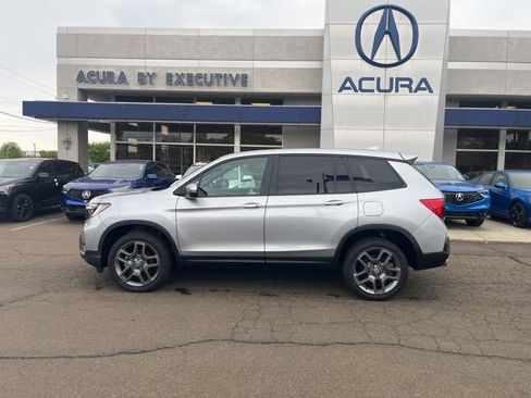 Used 2023 Honda Passport EX-L image 5