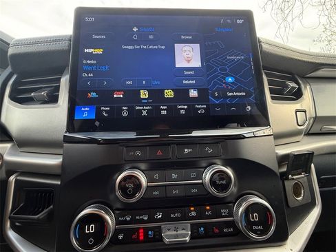 Used 2024 Ford Expedition Max XLT image 21