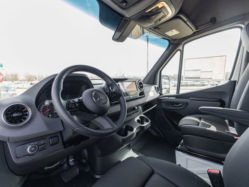 New 2026 Mercedes-Benz Sprinter 2500 image 5
