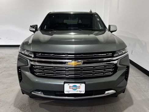 Used 2023 Chevrolet Suburban Premier AWD/4WD image 10
