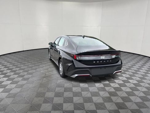 Used 2026 Hyundai Sonata SE FWD image 16