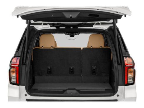 Used 2024 Chevrolet Tahoe Premier w/ Premium Package image 14