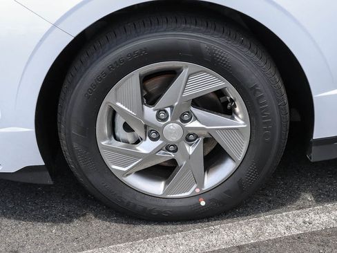 New 2026 Hyundai Sonata SE FWD image 14
