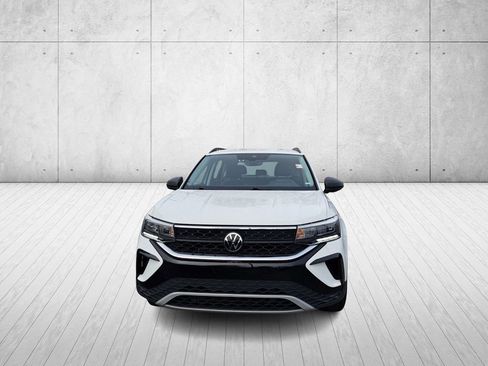 Used 2024 Volkswagen Taos S image 2