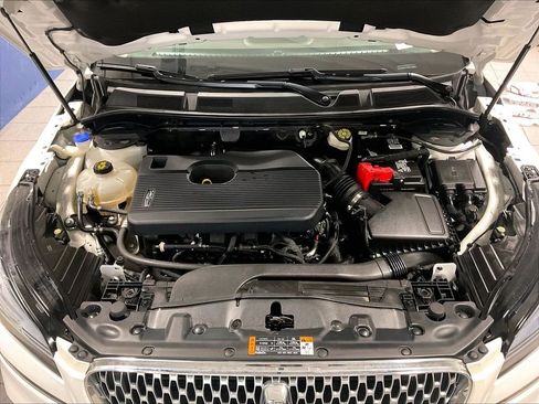 Used 2020 Lincoln Corsair AWD w/ Premium Package image 30