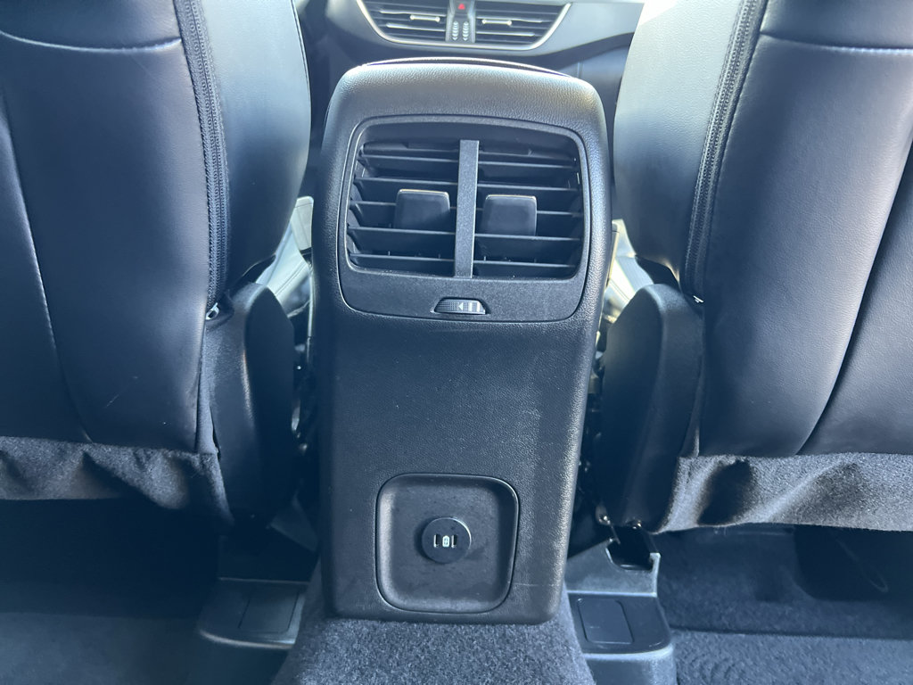 Used 2024 Ford Escape Platinum AWD/4WD image 37