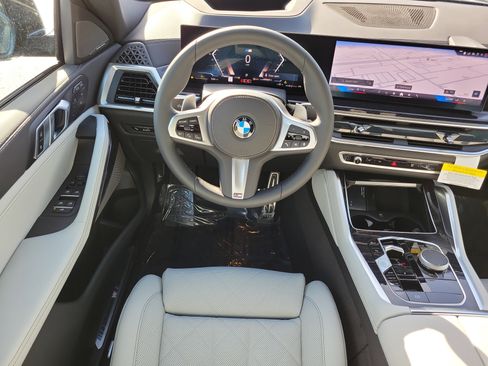 New 2026 BMW X6 xDrive40i w/ Climate Comfort Package image 11