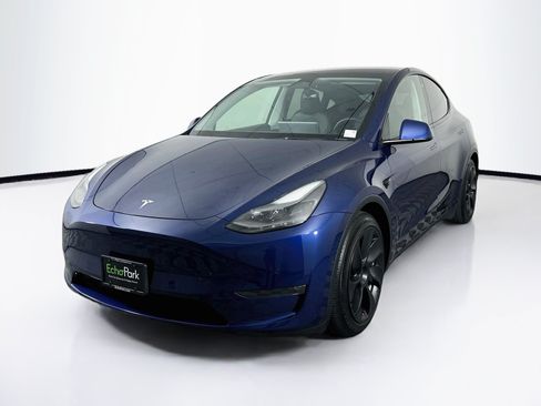 Used 2022 Tesla Model Y Performance AWD/4WD image 3