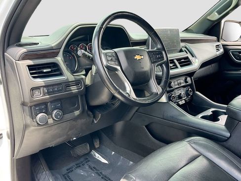 Used 2021 Chevrolet Suburban LT AWD/4WD image 9
