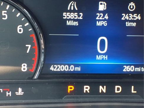 Used 2022 Ford Explorer XLT w/ Equipment Group 202A image 22