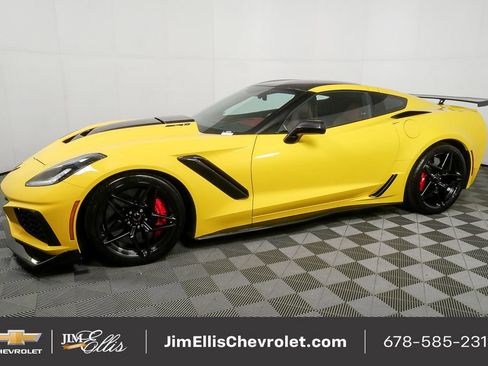 Used 2019 Chevrolet Corvette ZR1 image 2