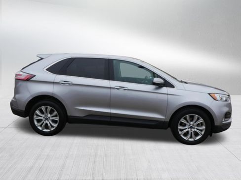 Certified 2022 Ford Edge Titanium image 8