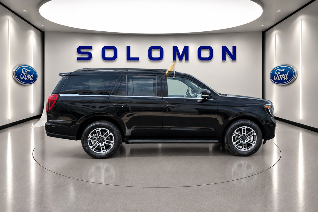 Certified 2025 Ford Expedition Active AWD/4WD image 7