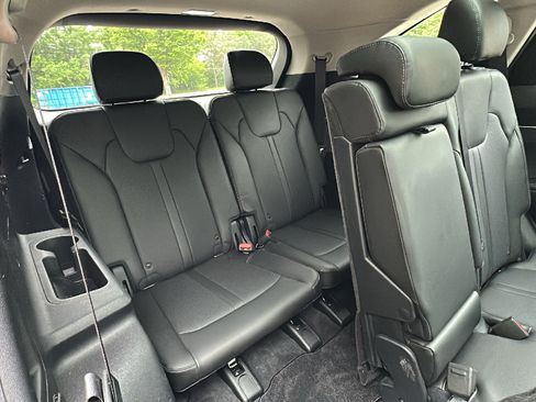 Used 2022 Kia Sorento S w/ Panoramic Sunroof Package AWD/4WD image 26