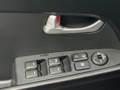Used 2013 Kia Sportage EX FWD image 21