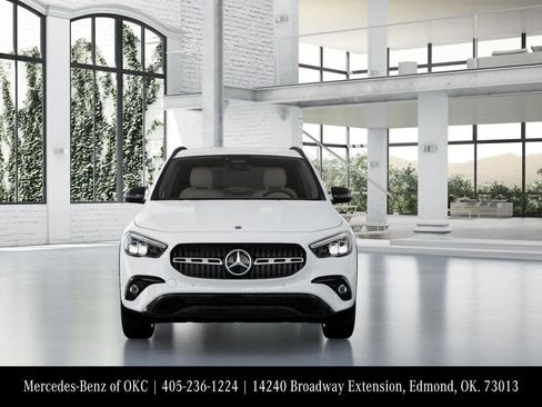 Used 2026 Mercedes-Benz GLA 250 4MATIC image 7