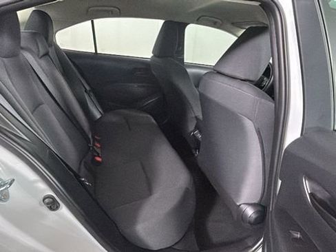 Used 2023 Toyota Corolla LE FWD image 29