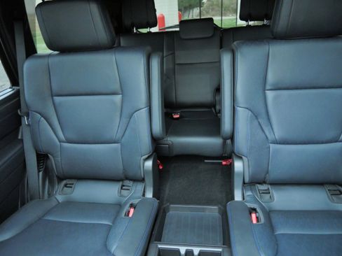 Certified 2025 Toyota Sequoia Platinum image 14