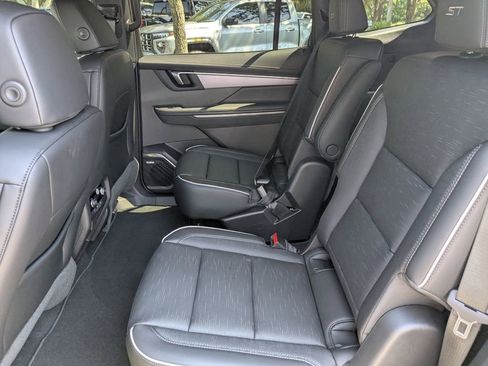 New 2026 Buick Enclave Sport Touring w/ Power Package FWD image 15