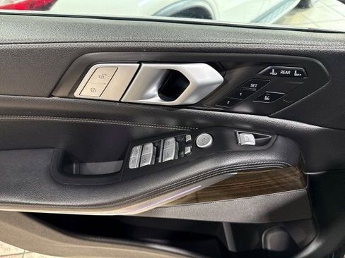 Used 2019 BMW X7 xDrive40i w/ Premium Package image 21