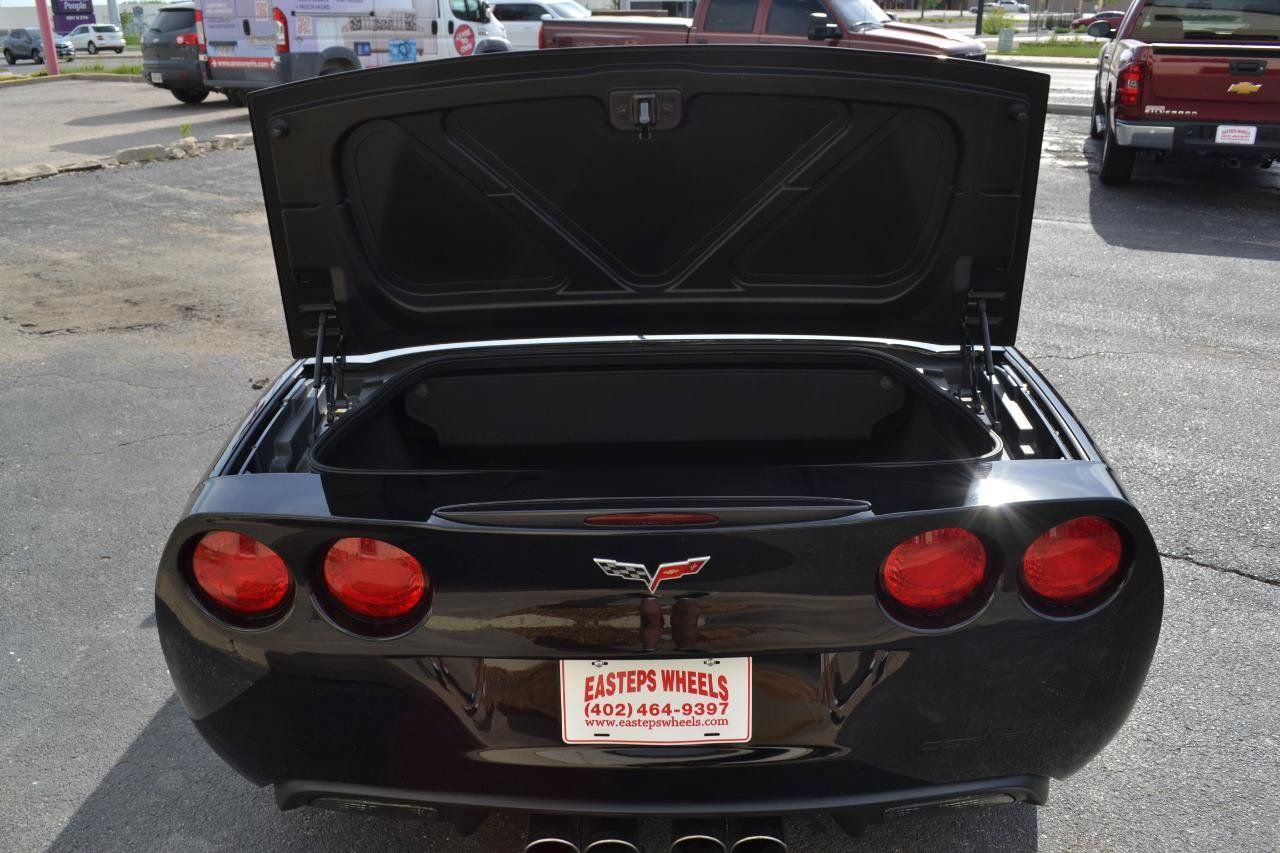 Used 2006 Chevrolet Corvette Convertible w/ Preferred Equipment Group RWD image 7
