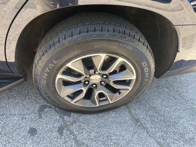 Used 2021 Chevrolet Tahoe LT w/ LT Signature Package AWD/4WD image 17