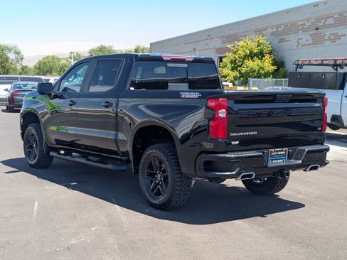 Used 2023 Chevrolet Silverado 1500 LT Trail Boss w/ Convenience Package II AWD/4WD image 4