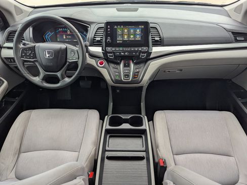 Used 2019 Honda Odyssey EX image 12