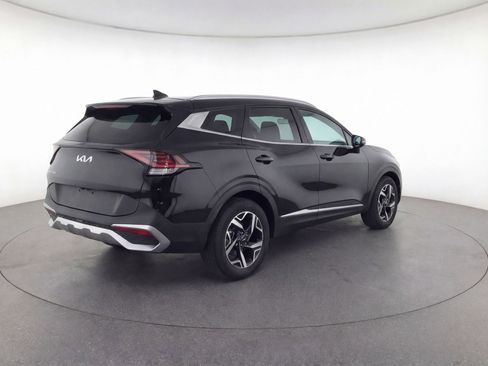 Used 2024 Kia Sportage LX image 9