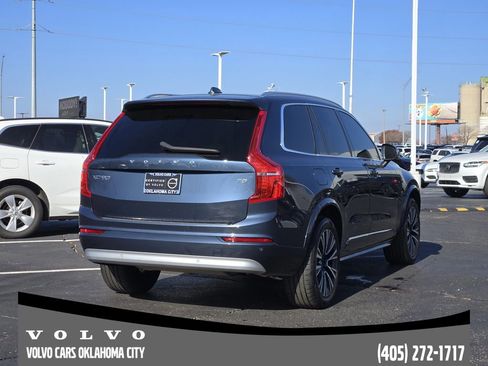 Certified 2022 Volvo XC90 T5 Momentum w/ Advanced Package image 5