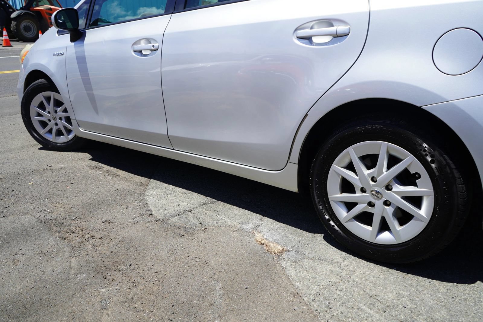 Used 2013 Toyota Prius V Five FWD image 5