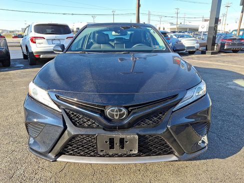 Used 2020 Toyota Camry XSE image 2