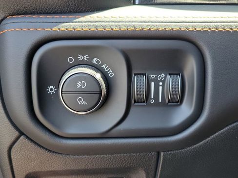 Used 2022 RAM 1500 TRX w/ TRX Level 2 Equipment Group AWD/4WD image 19