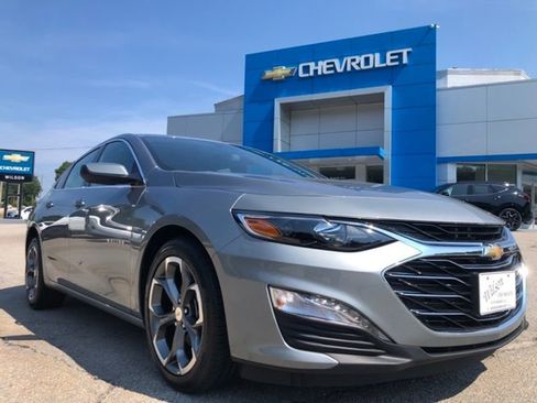 New 2025 Chevrolet Malibu LT image 1