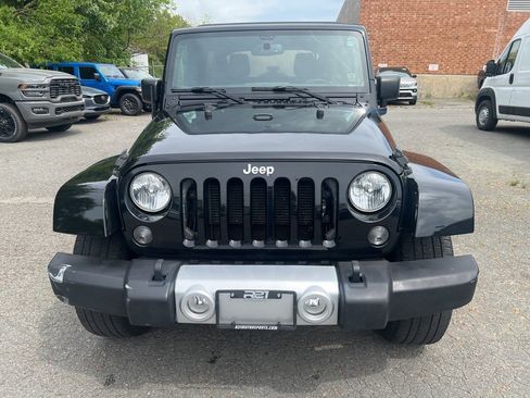 Used 2015 Jeep Wrangler Unlimited Sahara w/ Connectivity Group image 8