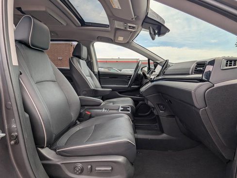 Used 2022 Honda Odyssey Elite image 16