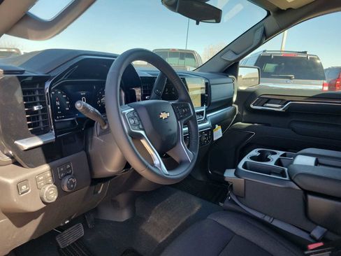 New 2026 Chevrolet Silverado 1500 LT w/ Z71 Off-Road Package AWD/4WD image 10